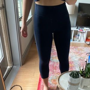 Like new navy in movement lululemon leggings